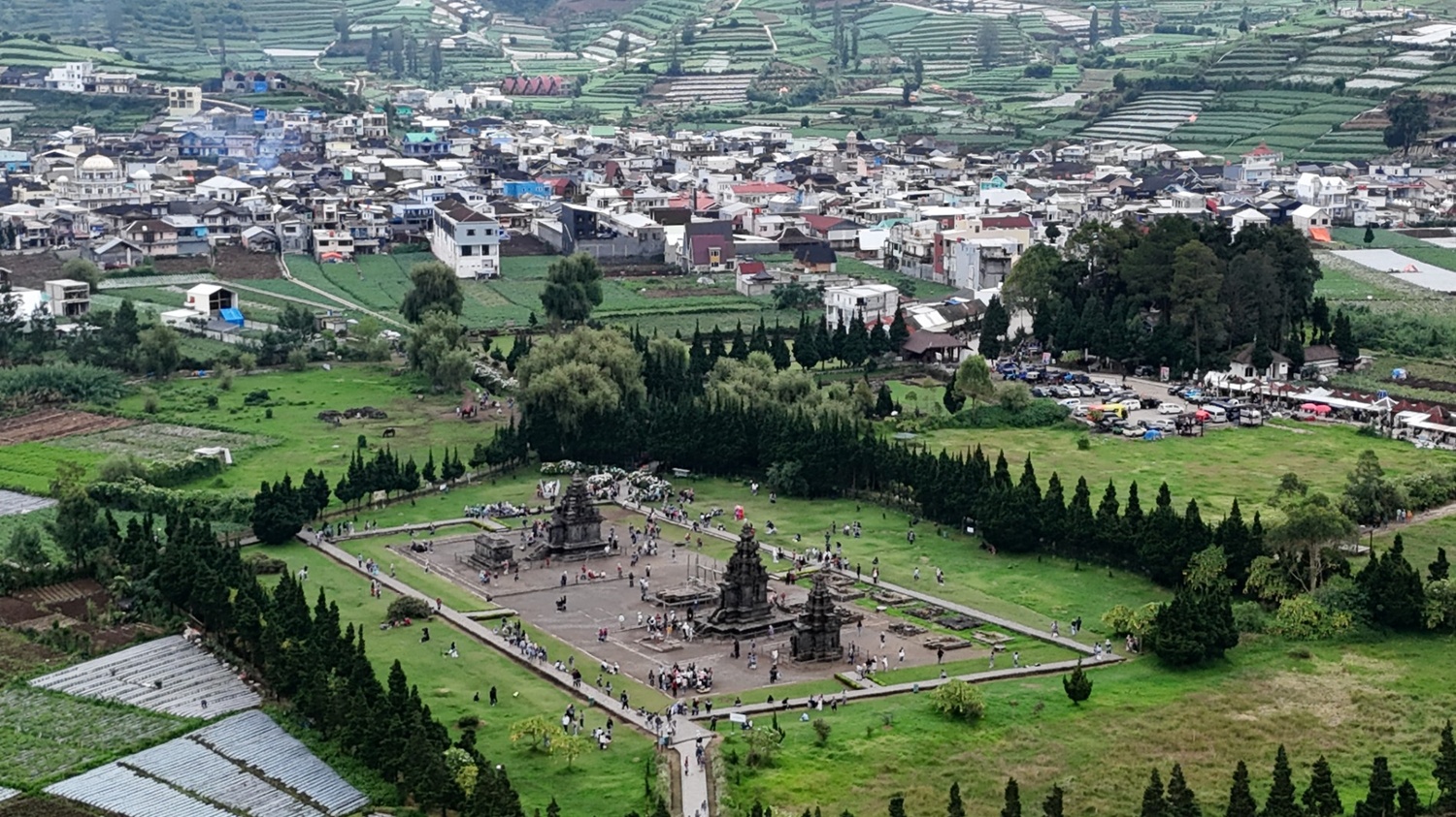 Komplek candi arjuna