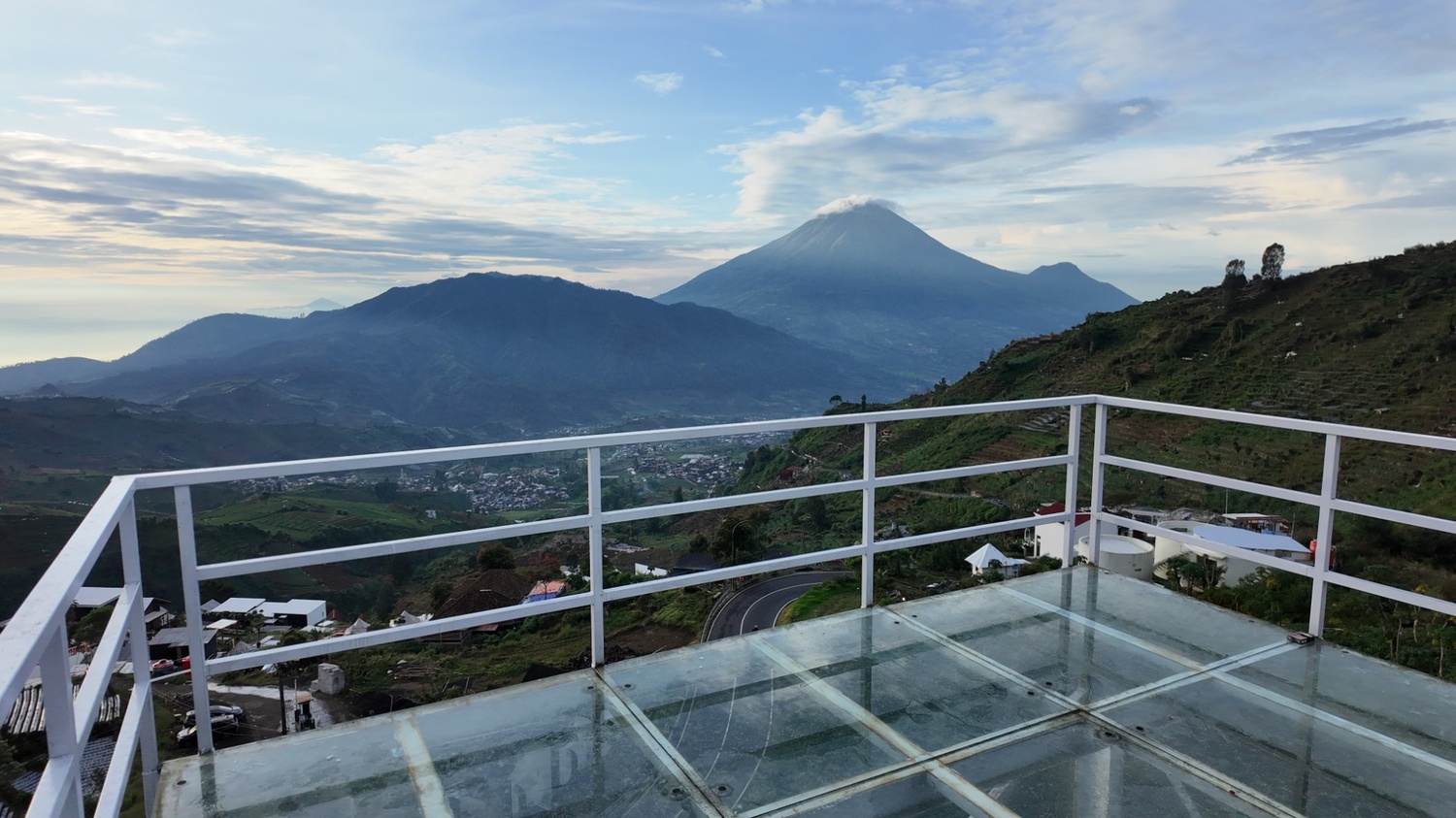 Gallery Bukit atas awan sikapuk