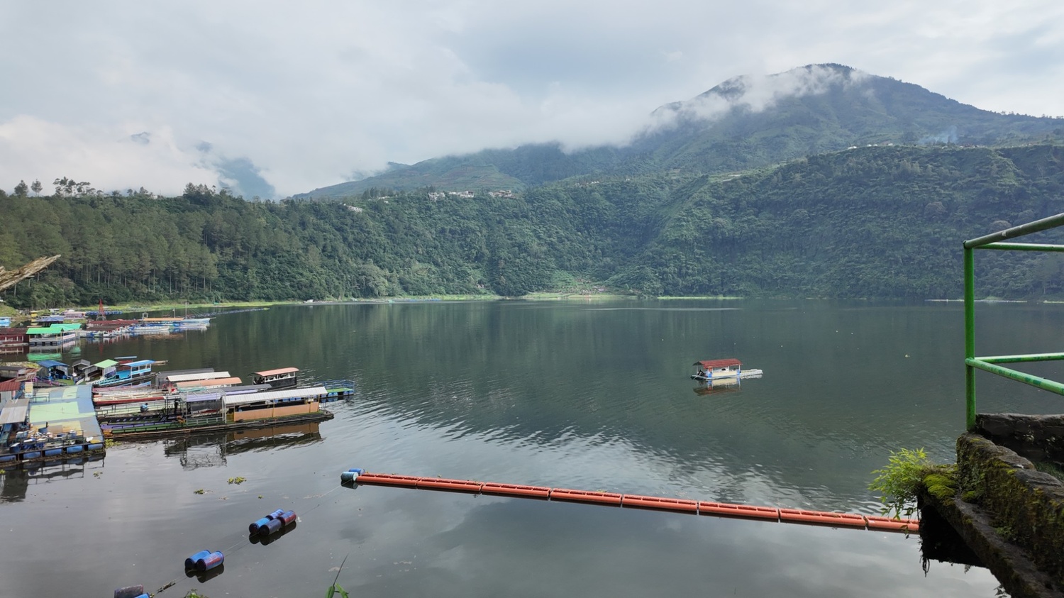 Gallery Telaga Menjer