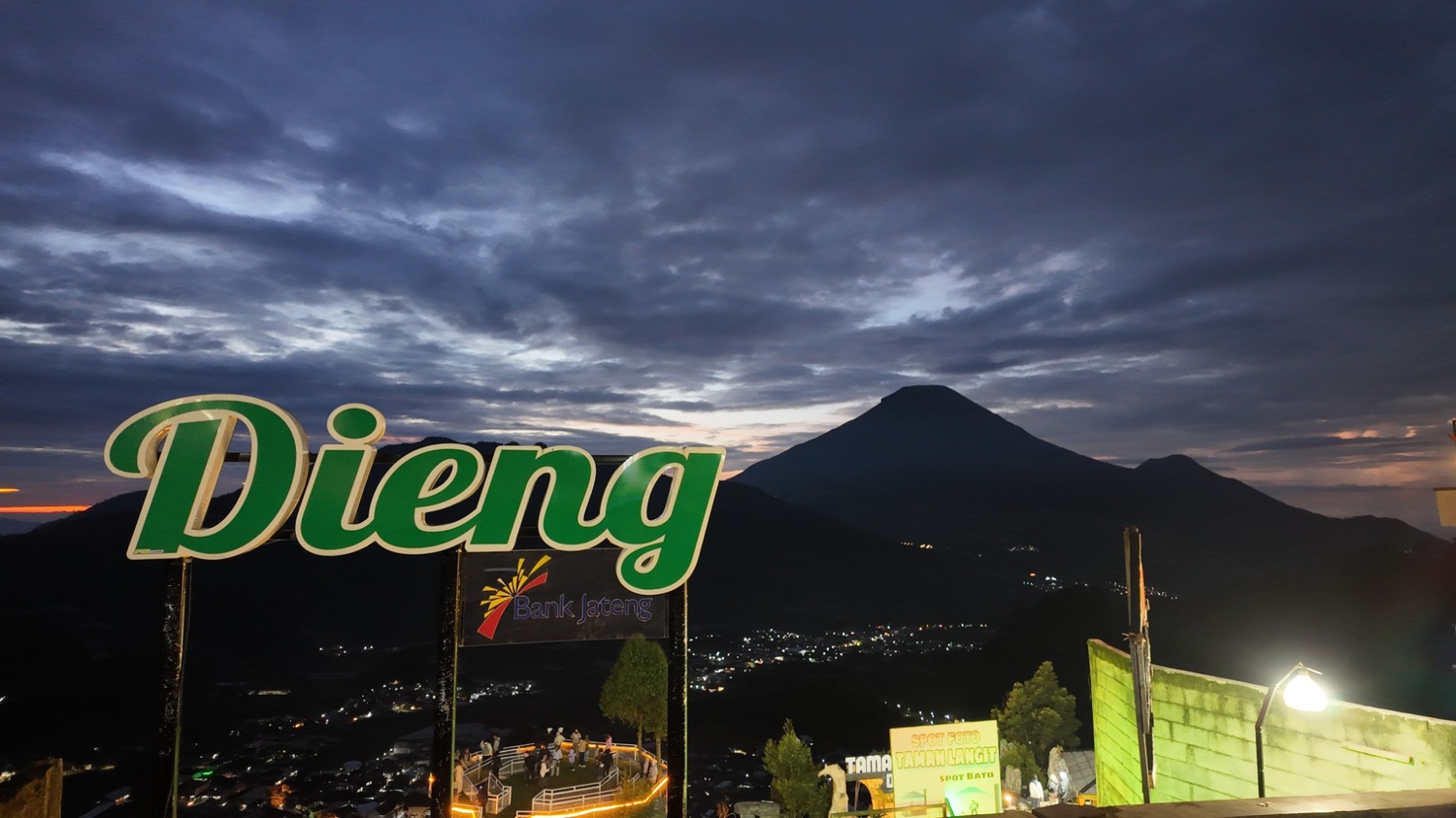 Gallery Pintu langit